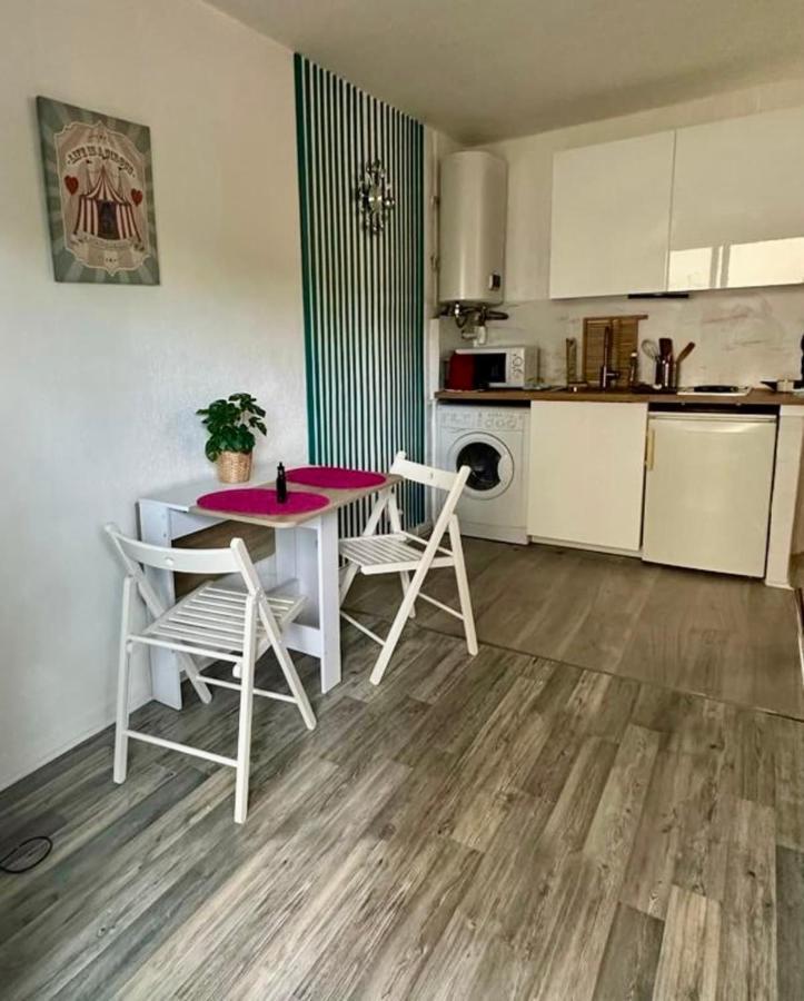 Bright Studio With Balcony At The Foot Of The Sea Nizza